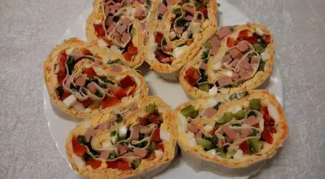 Armenian Lavash Roll with Stuffing