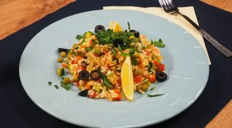 Paella with vegetables