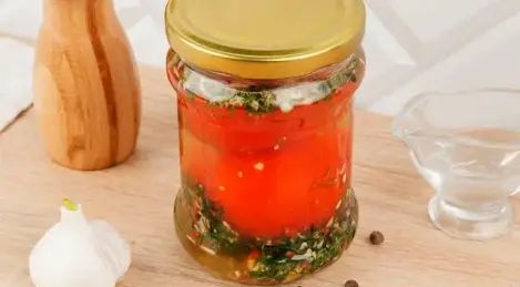 Encurtido de tomates en frío