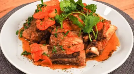 Beef ribs with potatoes