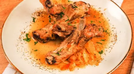 Sauerkraut with ribs