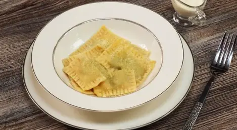 Ravioli with spinach