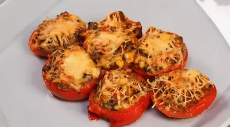 Tomatoes stuffed with mushrooms