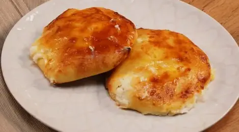 Khachapuri with cottage cheese