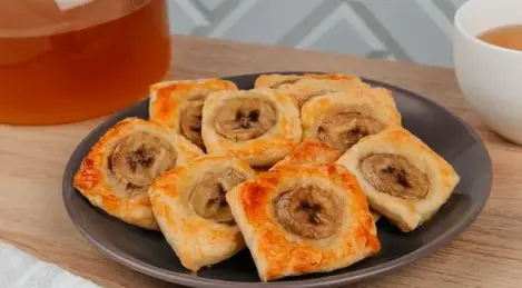 Puff pastry with banana