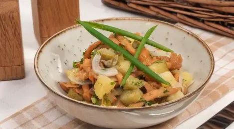 Pickled honey mushrooms with cucumbers