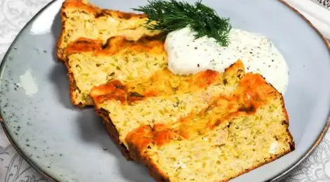 Cazuela de calabacín con salsa ligera