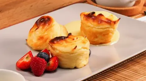 Cheesecakes in the oven