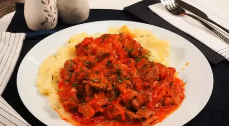 Cavolo stufato con tacchino