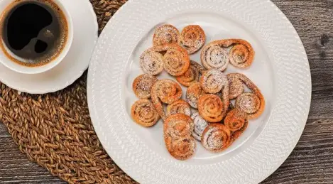 Biscotti di pasta sfoglia