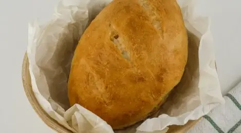 Wheat bread with dry yeast