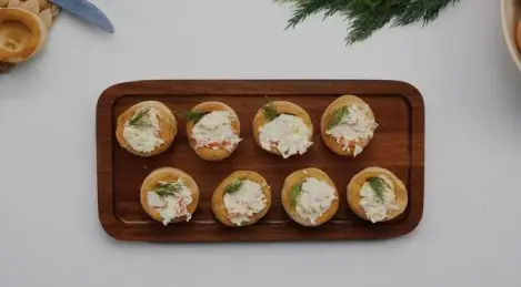 Tartelettes aux bâtonnets de crabe et œuf