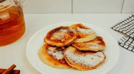 Pfannkuchen mit Hüttenkäse