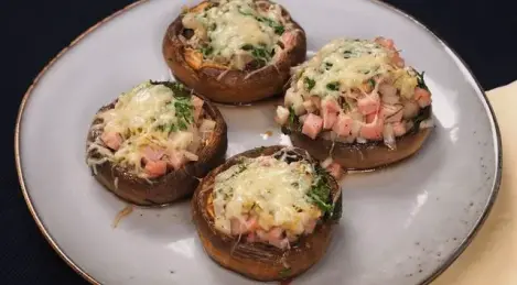 Champiñones rellenos en sartén