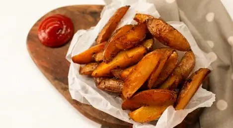 Potatoes baked with soy sauce