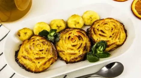 Cottage cheese and banana casserole