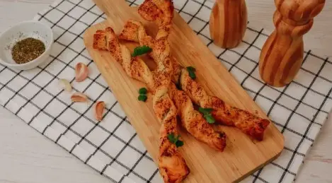 Grissini au beurre à l'ail