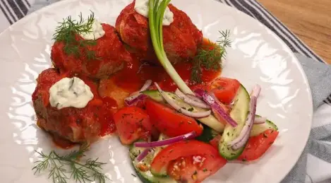 Rouleaux de chou paresseux avec du riz