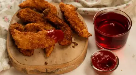 Nuggets di pollo con crosta di cracker
