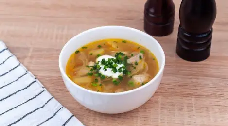 Soupe aux choux au porc