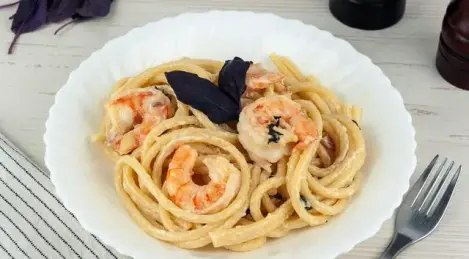 Carbonara mit Garnelen