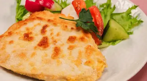 Cotolette di pollo in padella