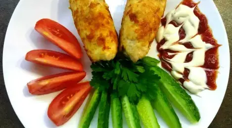Rollitos de pechuga de pollo jugosos