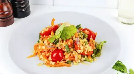 Bulgur with vegetables in a multicooker